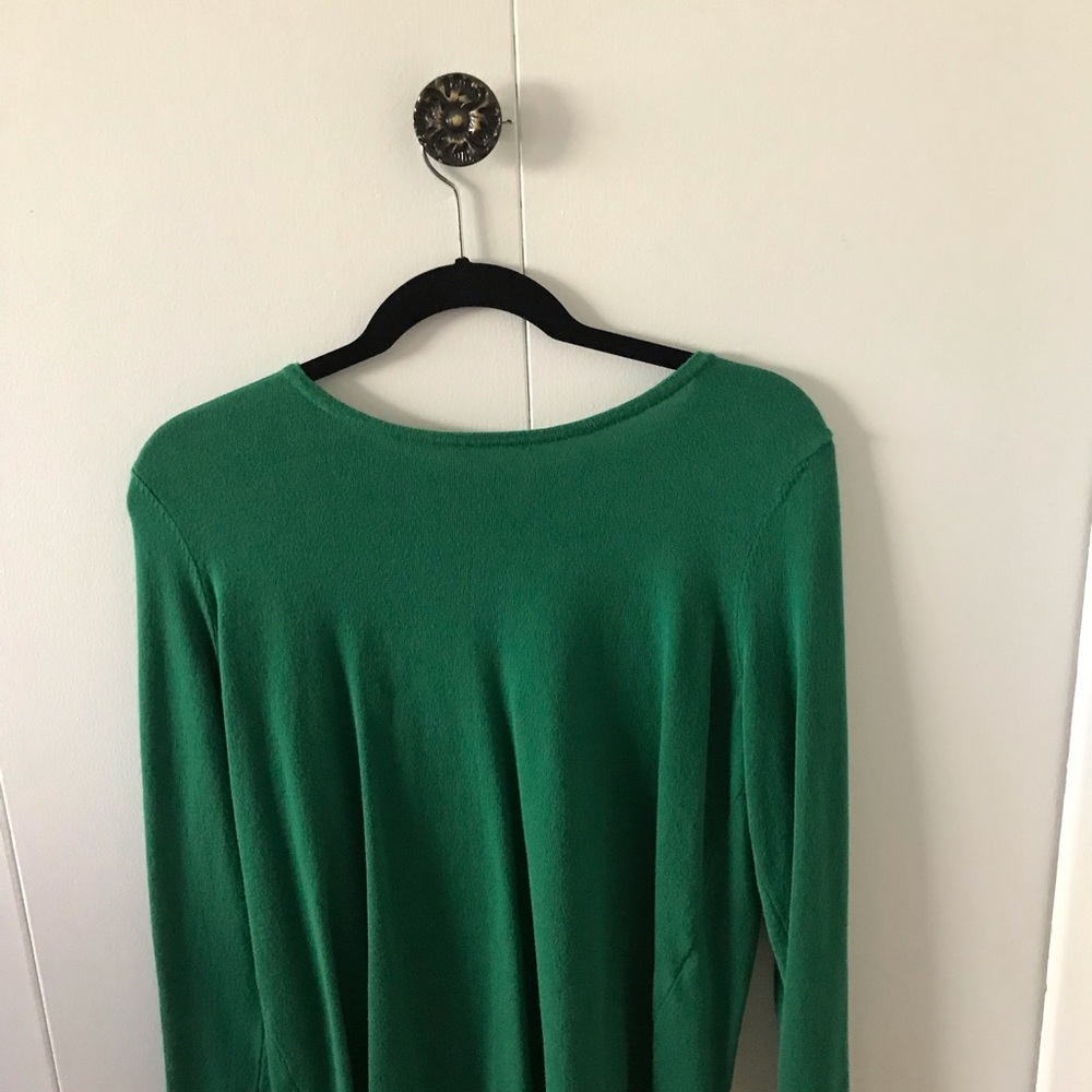 J Jill long sleeve green top. Zippers in the back.